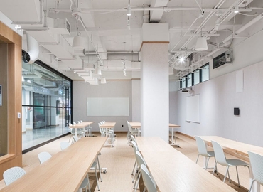 40 m² Serviced office place available to rent in Toronto, Yonge Street 176 (M5C 2L7) - 4 | MatchOffice