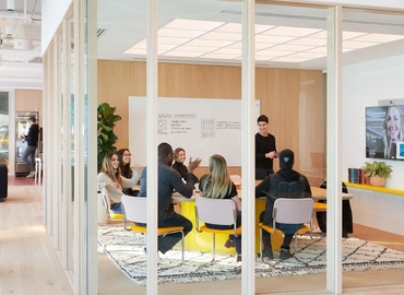 40 m² Business space place up for rent in Toronto, Brentwood Drive 4622 (V5C 0C2) - 3 | MatchOffice.com