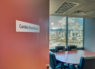 300 m² Business center building available to rent in Vancouver, BC, #400 - 601 West Broadway (V5Z 4C2) - 2 | MatchOffice