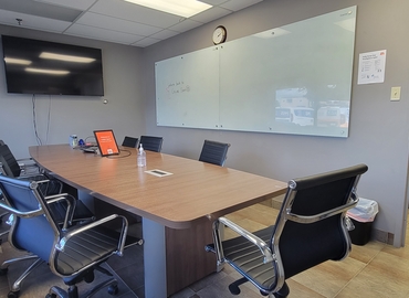 100 m² Business park in Ottawa, ON, Bongard Avenue 70 (K2E 6V2) - 0 | MatchOffice