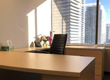 Virtual business address in Toronto, 2300 Yonge Street (M4P 1E4) - 9 | MatchOffice.com