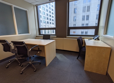 15 m² Office space up for rent in Toronto, Financial District, M5H 2S8  - 8 | MatchOffice
