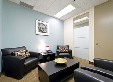 50 m² Business center in Richmond, BC, 5811 Cooney Road (V6X 3M1) - 4 | MatchOffice.com