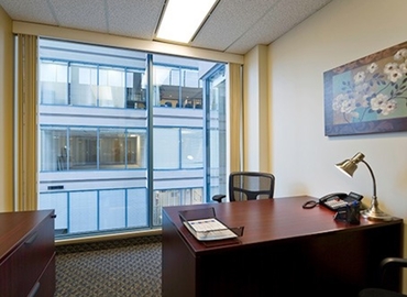 50 m² Coworking space  in Richmond, BC, 5811 Cooney Road (V6X 3M1) - 6 | MatchOffice.com