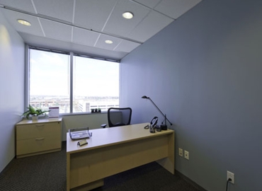 100 m² Conference space in Markham, ON, 15 Allstate Parkway (L3R 5B4) - 1 | MatchOffice