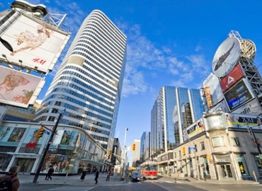 650 m² Business center in Toronto, 1 Dundas Street West (M5G 1Z3) - 1 | MatchOffice.com