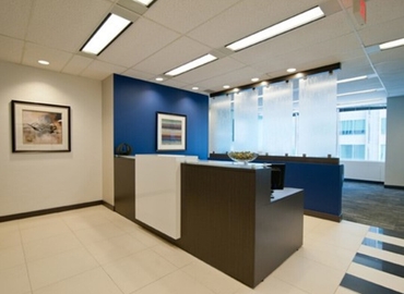 50 m² Shared office  in Toronto, 2 Bloor Street West (M4W 3R1) - 2 | MatchOffice.com
