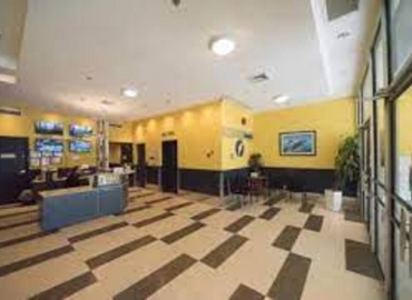 50 m² Business park in Ahuntsic-Cartierville, QC, 8925 St-Laurent (H2N 1M5) - 4 | MatchOffice.com