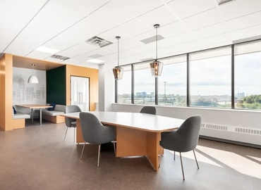 100 m² Business space in Toronto, 125 Commerce Valley Dr W (L3T 7W4) - 6 | MatchOffice
