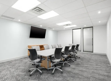 100 m² Business space in Toronto, 125 Commerce Valley Dr W (L3T 7W4) - 8 | MatchOffice.com