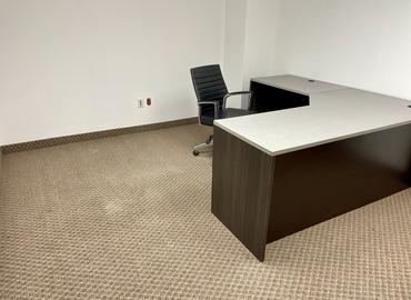 24 m² Coworking space  in Brampton, ON, George Street North 10 (L6X 1R2) - 24 | MatchOffice.com