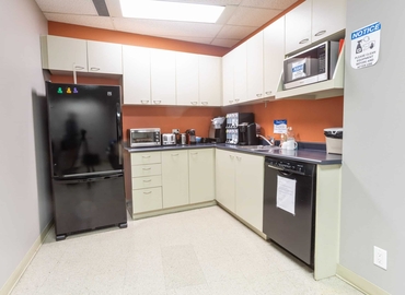 200 m² Business space in Burlington, ON, 5500 North Service Road (L7L 6W6) - 9 | MatchOffice