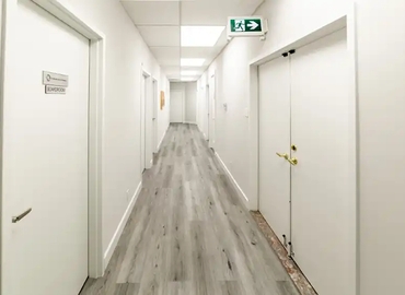 200 m² Business space in Etobicoke, ON, 405 The West Mall (M9C 5J1) - 12 | MatchOffice.com