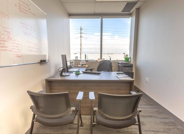 200 m² Serviced office in Mississauga, ON, 55 Village Centre Place (L4Z 1V9) - 1 | MatchOffice.com