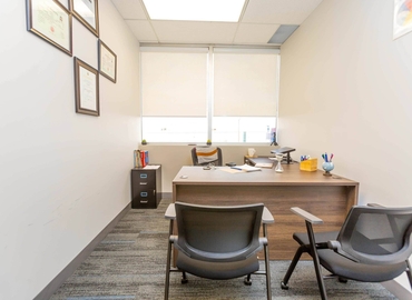 200 m² Business park in Mississauga, ON, 55 Village Centre Place (L4Z 1V9) - 2 | MatchOffice.com