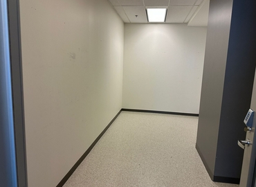 Virtual office space in Mississauga, ON, 5060 Spectrum Way (L4W 5N5) - 24 | MatchOffice.com