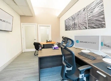 200 m² Business center in Markham, ON, 55 Commerce Valley Dr West (L3T 7V9) - 1 | MatchOffice.com