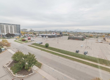 200 m² Business park in Toronto North York, ON, 25 Sheppard Ave W (M2N 6S6) - 9 | MatchOffice.com