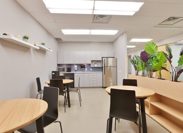 200 m² Serviced office in Oakville, ON, 1300 Cornwall Road (L6J 7W5) - 15 | MatchOffice.com