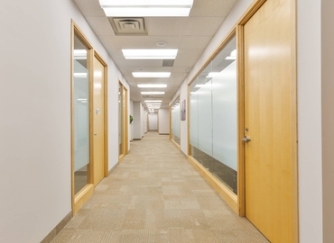 100 m² Conference center in Oakville, ON, 231 Oak Park Blvd. (L6H 7S8) - 10 | MatchOffice