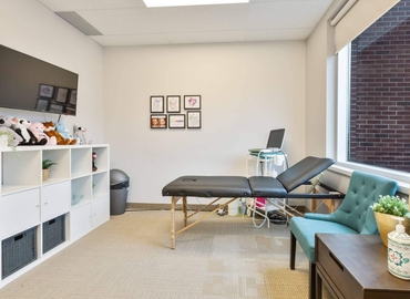 Virtual business address in Oakville, ON, 231 Oak Park Blvd. (L6H 7S8) - 14 | MatchOffice.com