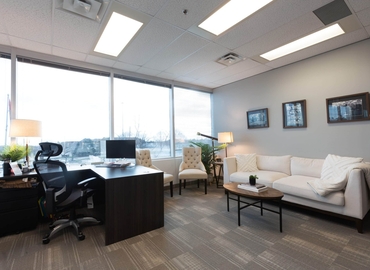 200 m² Business center in Oakville, ON, 231 Oak Park Blvd. (L6H 7S8) - 1 | MatchOffice.com