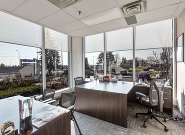 10 m² Conference center in Oakville, ON, 1075 North Service Rd. (L6M 2G2) - 6 | MatchOffice