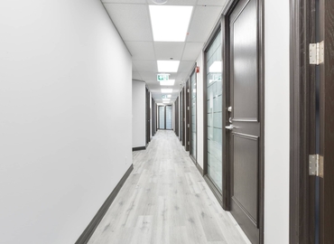 200 m² Business park in Oakville, ON, 1075 North Service Rd. (L6M 2G2) - 3 | MatchOffice