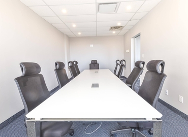 100 m² Meeting room in Oakville, ON, 710 Dorval Dr. (L6K 3V7) - 1 | MatchOffice.com