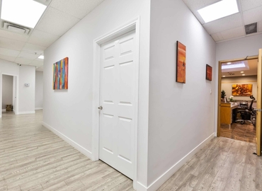 200 m² Business center in Oakville, ON, 710 Dorval Dr. (L6K 3V7) - 13 | MatchOffice.com