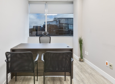 200 m² Business park in Oakville, ON, 710 Dorval Dr. (L6K 3V7) - 2 | MatchOffice