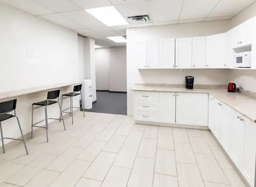 200 m² Business center in Richmond Hill, ON, 330 Highway 7 (L4B 3P8) - 7 | MatchOffice.com