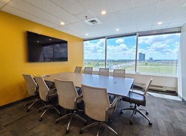 100 m² Conference center in Vaughan, ON, 3300 Highway 7 W (L4K 4M3) - 1 | MatchOffice.com