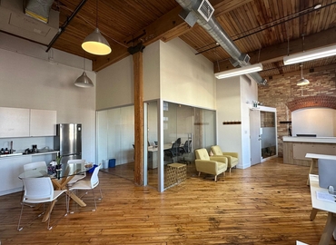 Office Mowat Avenue 67 M6K 3E3 Toronto