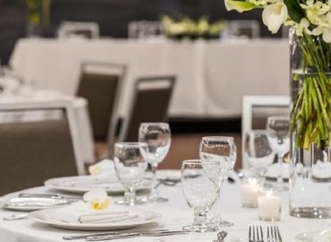  Conference hall in Toronto Etobicoke, ON, Carlson Court 33 (M9W 6H5) - 1 | MatchOffice