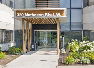 200 m² Shared office  in Mississauga, ON, Matheson Boulevard West 320 (L5R 0H2) - 1 | MatchOffice.com
