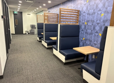 Virtual office in Mississauga, ON, Burnhamthorpe Road West 350 (L5B 3J1) - 1 | MatchOffice