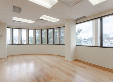 Office Dorval Drive 710 L6K 3V7 Oakville, ON