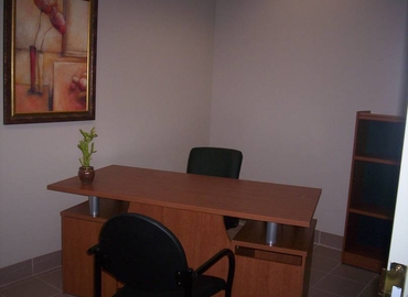 750 m² Business park in Ahuntsic-Cartierville, QC, 8925 St-Laurent (H2N 1M5) - 0 | MatchOffice