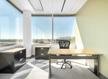10 m² Shared workspace  in Markham, ON, 675 Cochrane Drive (L3R 0B8) - 6 | MatchOffice