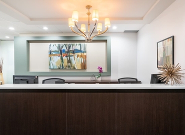 10 m² Serviced office in Toronto, 1235 Bay Street (M5R 3K4) - 1 | MatchOffice.com