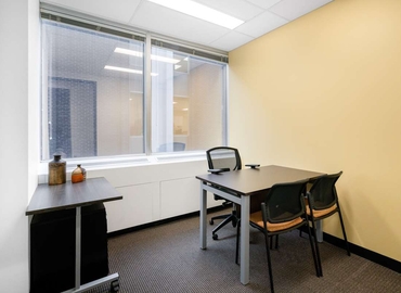 10 m² Serviced office in Toronto, 1235 Bay Street (M5R 3K4) - 3 | MatchOffice