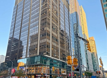 10 m² Business space in Toronto, 2 Bloor Street West (M4W 3E2) - 0 | MatchOffice