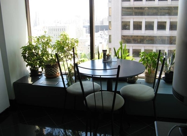 250 m² Business space building available to rent in Montreal, QC, 1010 Sherbrooke Street West (H3A 2R7) - 4 | MatchOffice.com