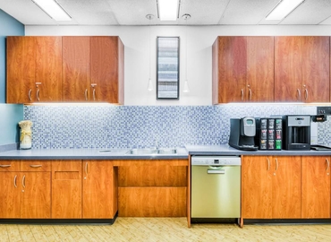 Virtual business address in Vancouver, BC, 701 West Georgia Street (V7Y 1G5) - 5 | MatchOffice.com