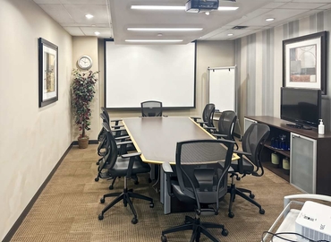 Virtual office in Etobicoke, ON, 10 Four Seasons Place (M9B 6H7) - 11 | MatchOffice