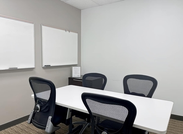 10 m² Coworking  in Brampton, ON, 7111 Syntex Drive (L5N 8C3) - 7 | MatchOffice