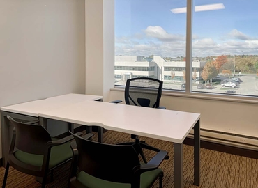 10 m² Shared workspace  in Brampton, ON, 7111 Syntex Drive (L5N 8C3) - 3 | MatchOffice