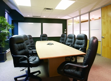 156 m² Business center building up for rent in Toronto, 350 Bay St (M5H 2S6) - 1 | MatchOffice.com