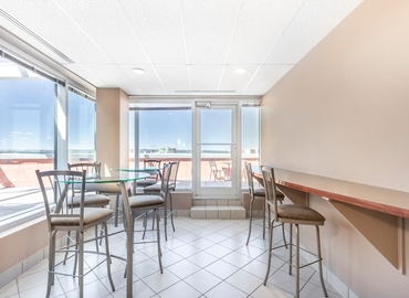 10 m² Business space in Calgary, AB, 1816 Crowchild Trail North West (T2M 3Y7) - 8 | MatchOffice.com